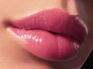 راه های زیباتر کردن لب ها